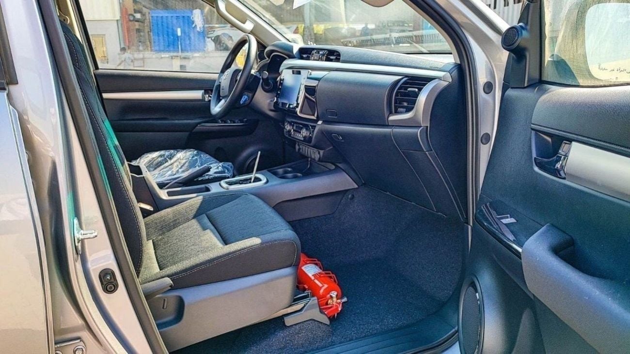 تويوتا هيلوكس SGLX Hilux 2.4L diesel full option MY25