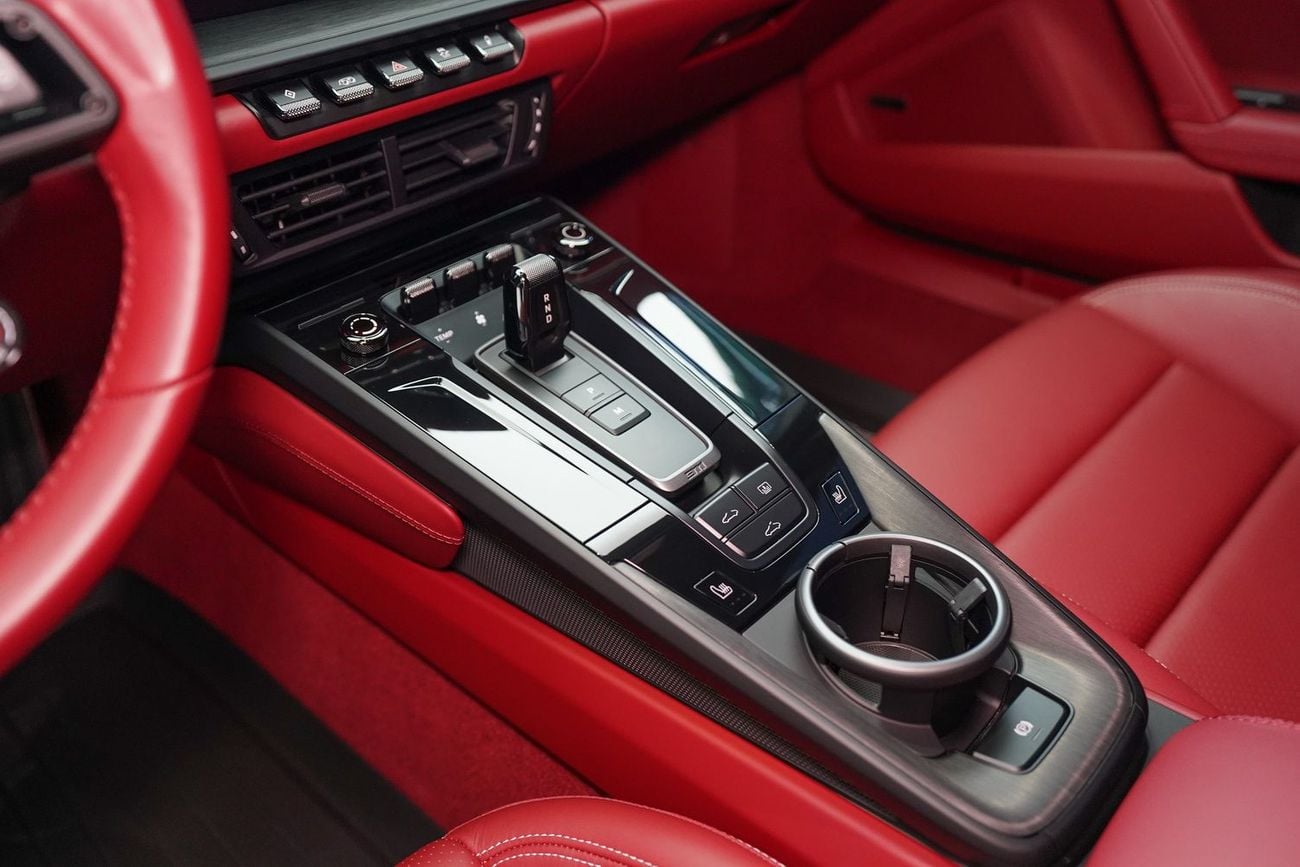 Porsche 911 CARRERA GTS