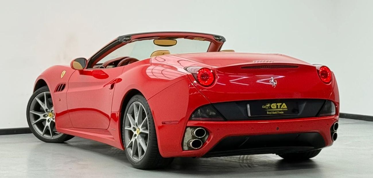 فيراري كاليفورنيا Std 4.3L (460 HP) 2013 Ferrari California ,Excellent Condition ,GCC Spec