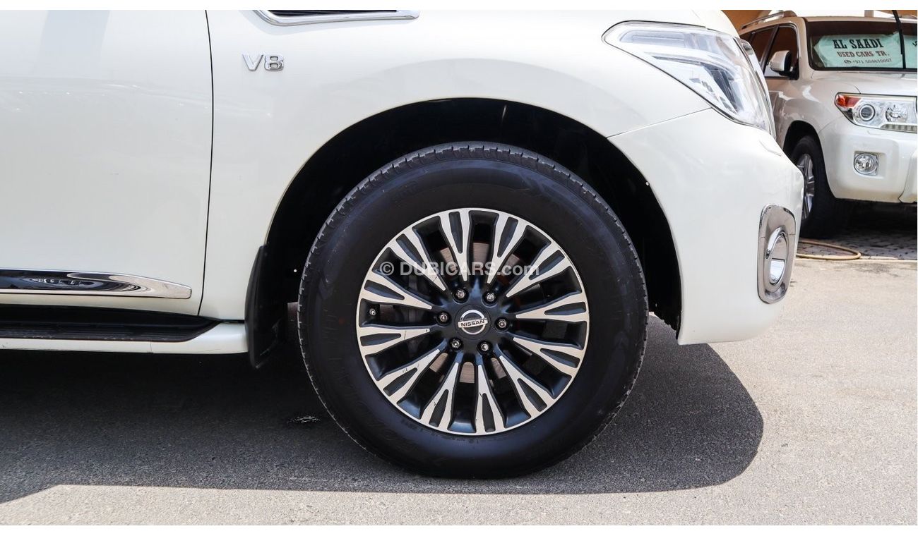 نيسان باترول Nissan Patrol Platinum 5.6L | Full Nissan Service | 8 Seater | GCC