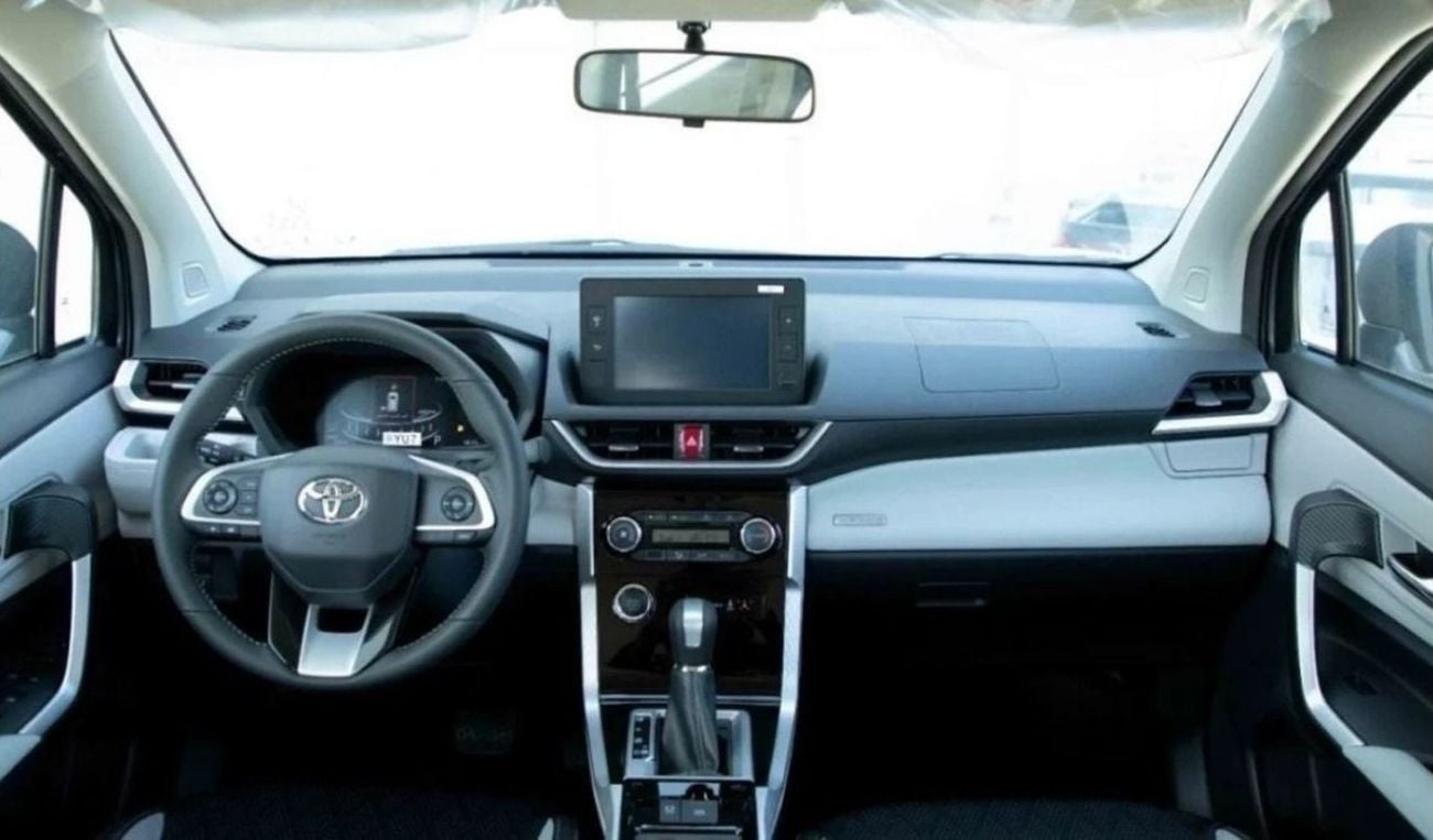 Toyota Veloz GX Toyota Veloz 2025 Toyota Veloz V 1.5 - Silver inside Black