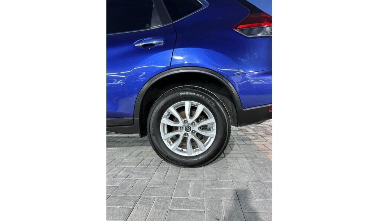 Nissan Rogue car in perfect condition 2020 with engine capacity 2.5 4wd