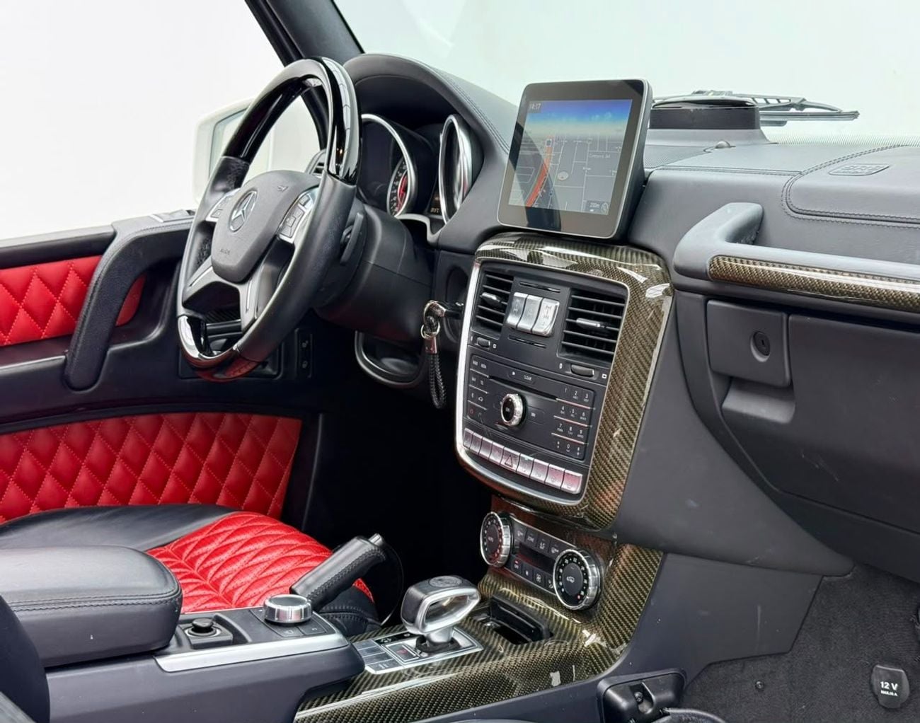 مرسيدس بنز G 63 AMG STD 2017 Mercedes Benz G63 AMG, Service History, Carbon Fiber Interior, Excellent Condition, GCC