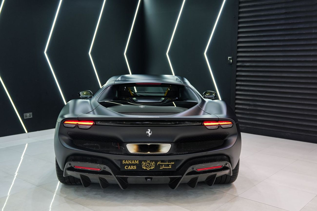 Ferrari 296 GTB 3.0T V6 PHEV Full Carbon Fiber Package, Daytona Seats, Carbon Fiber Wheels, Dealer Warranty + Servic