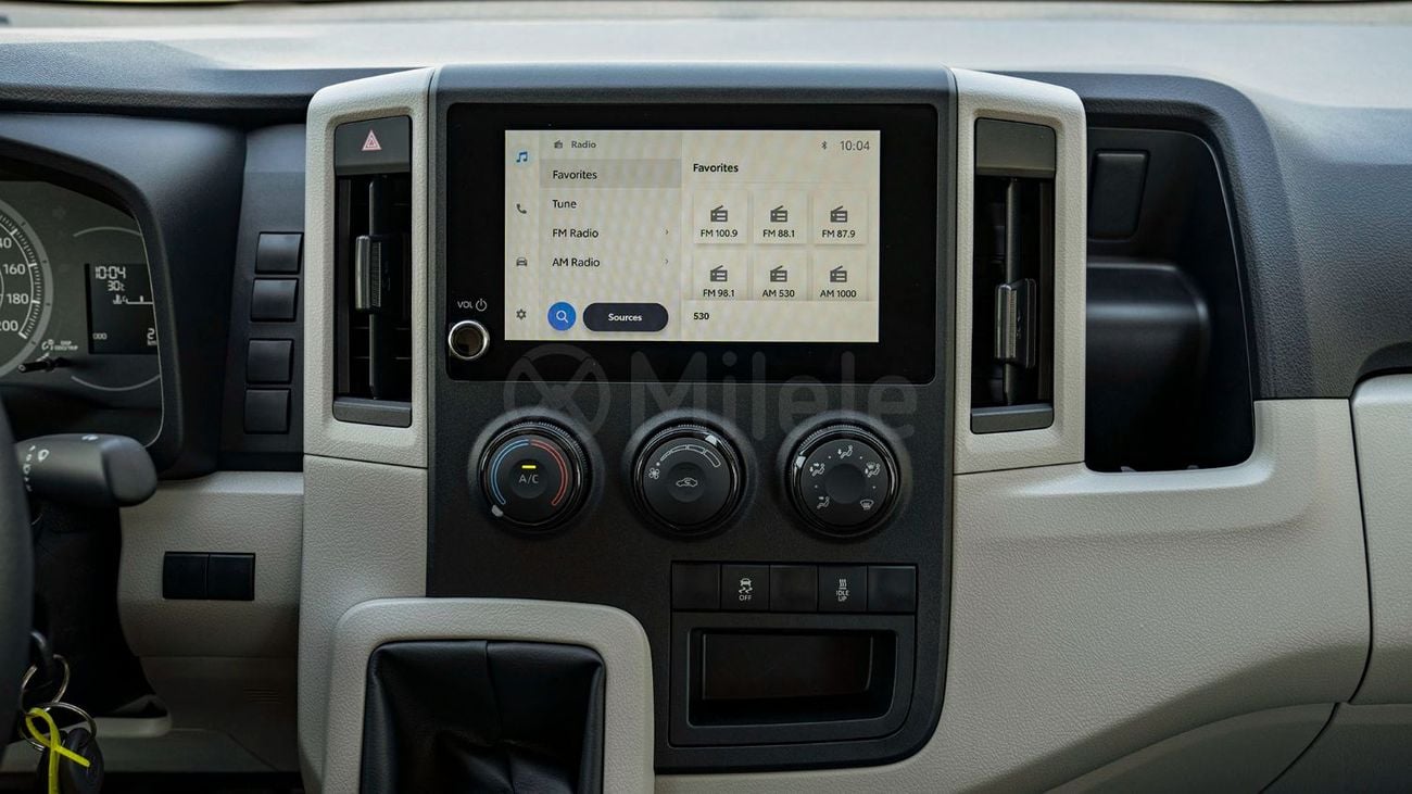 تويوتا هاياس TOYOTA HIACE HR CARGO VAN