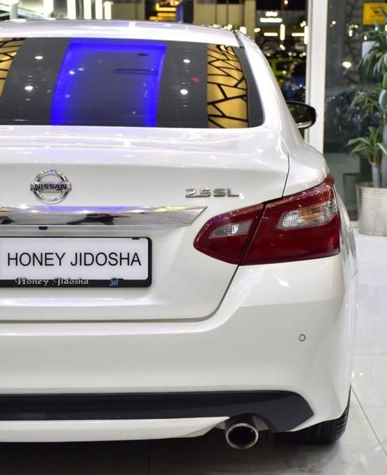 Nissan Altima EXCELLENT DEAL for our Nissan Altima 2.5 SL ( 2018 Model ) in White Color GCC Specs