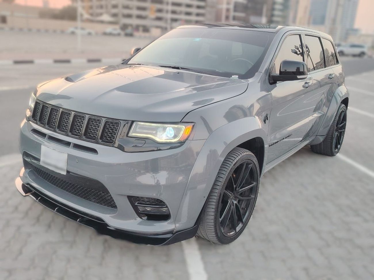 Jeep Grand Cherokee JEEP GRAND CHEROKEE SRT 6.4L - V8 - PET - AT - 2014 MY
