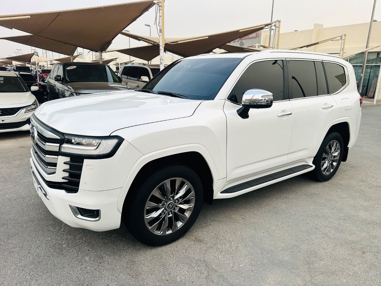 تويوتا لاند كروزر VXR