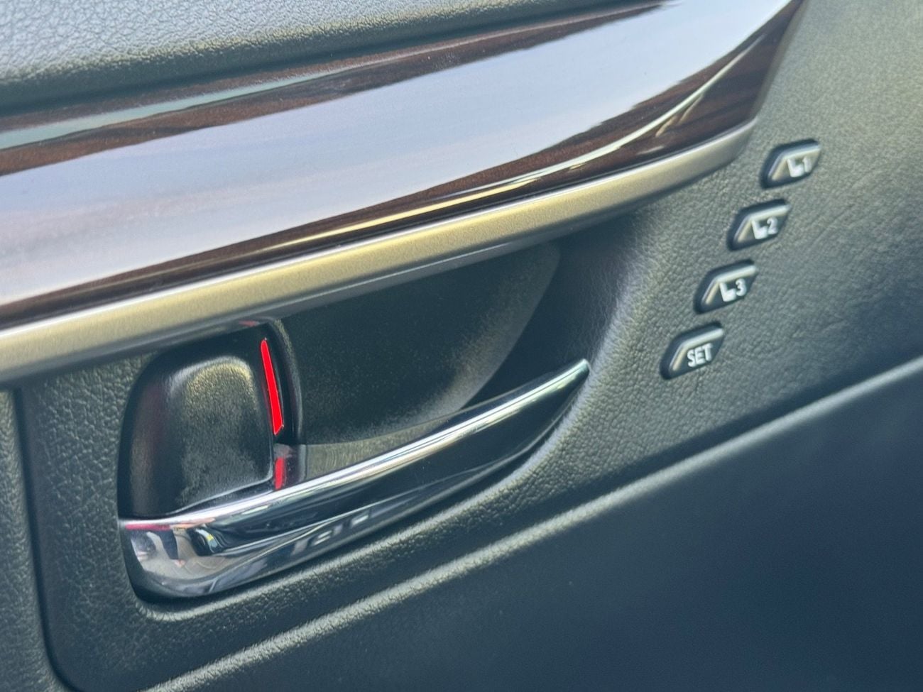 لكزس ES 350 Platinum 3.5L