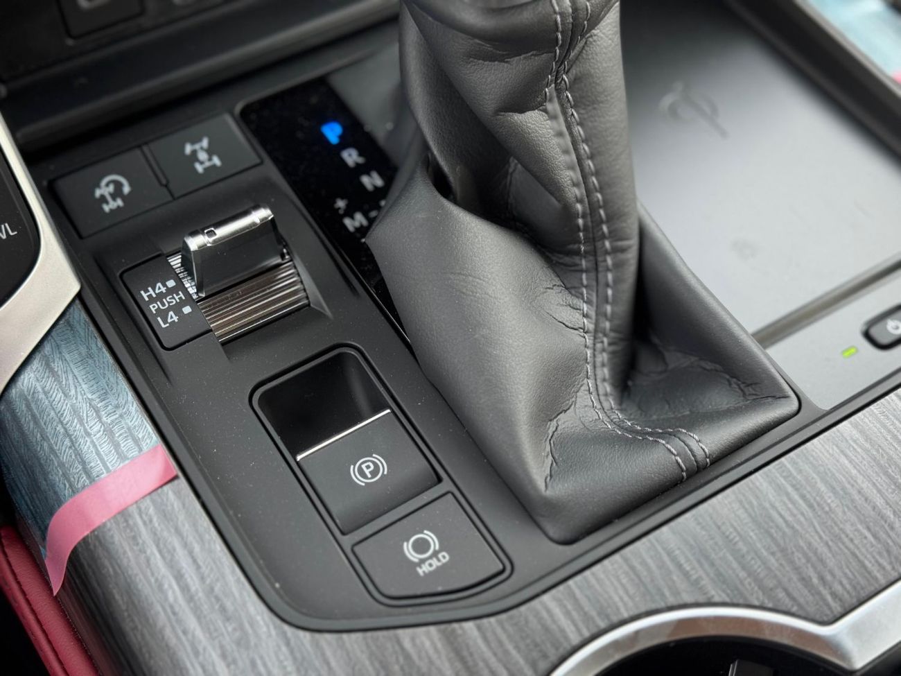 تويوتا لاند كروزر 3.5T GR-Sport Hybrid