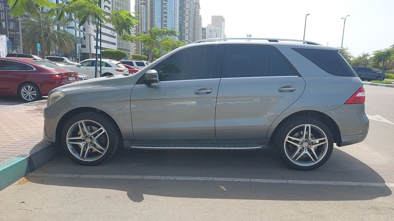 Mercedes-Benz ML 400 AMG PACK 3 | Zero Down Payment | Free Home Test Drive