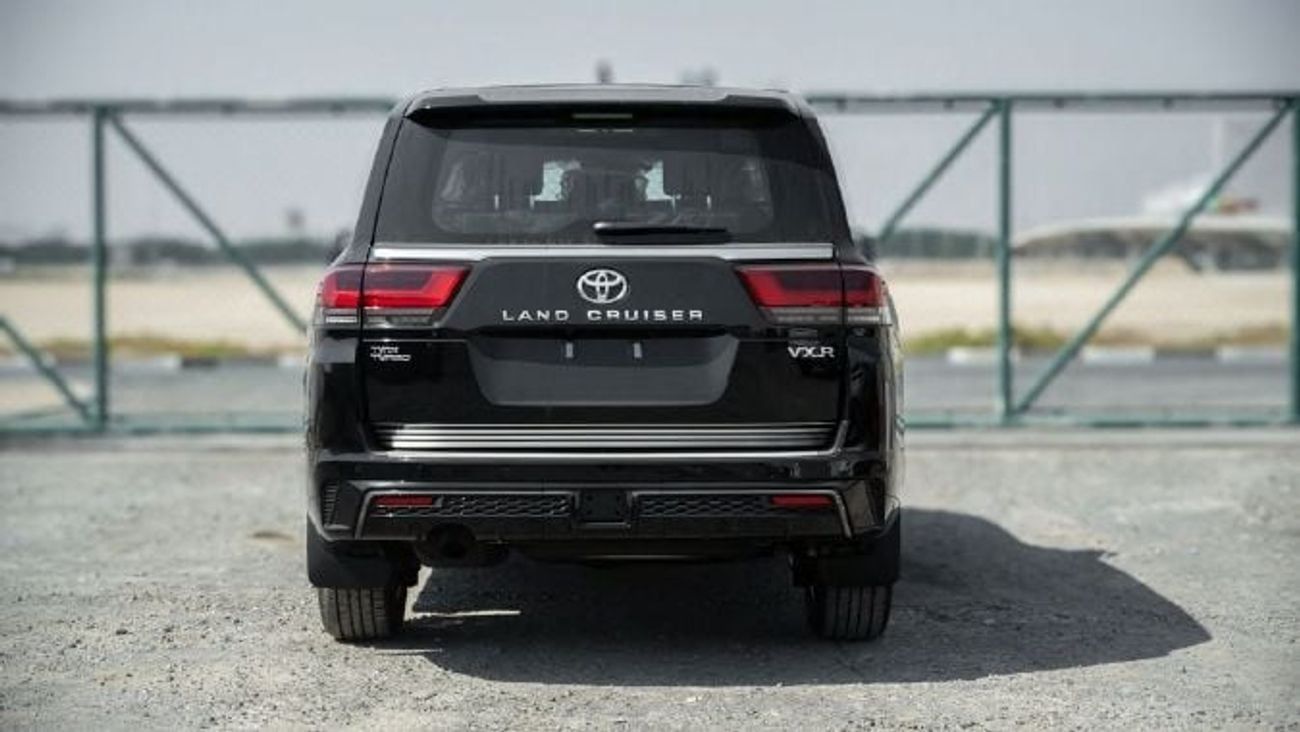 Toyota Land Cruiser VXR 3.5L Full option
