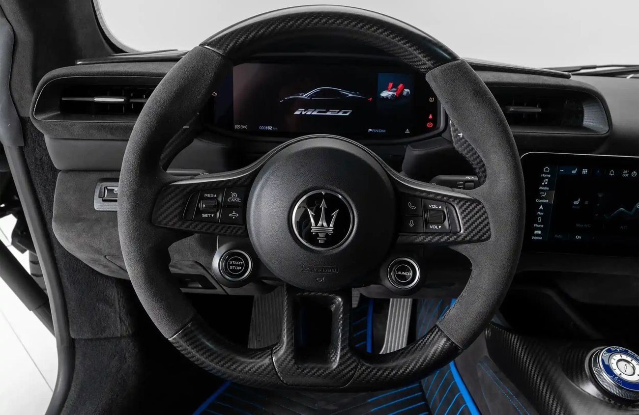 مازيراتي MC20 3.0 L Twin-Turbocharged V6 Engine