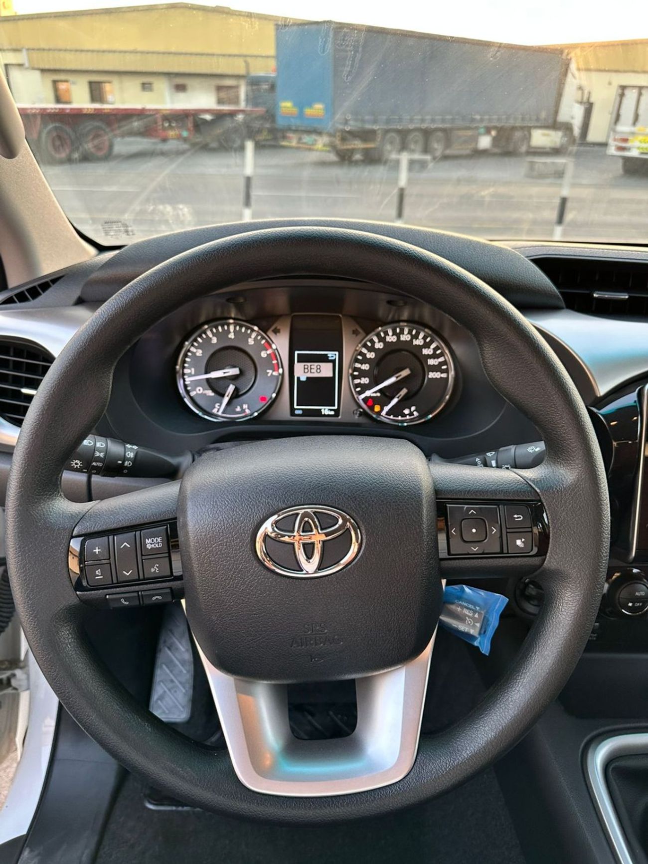 Toyota Hilux SR5 2.7L Petrol Manual Double Cap 4x4 Full Option