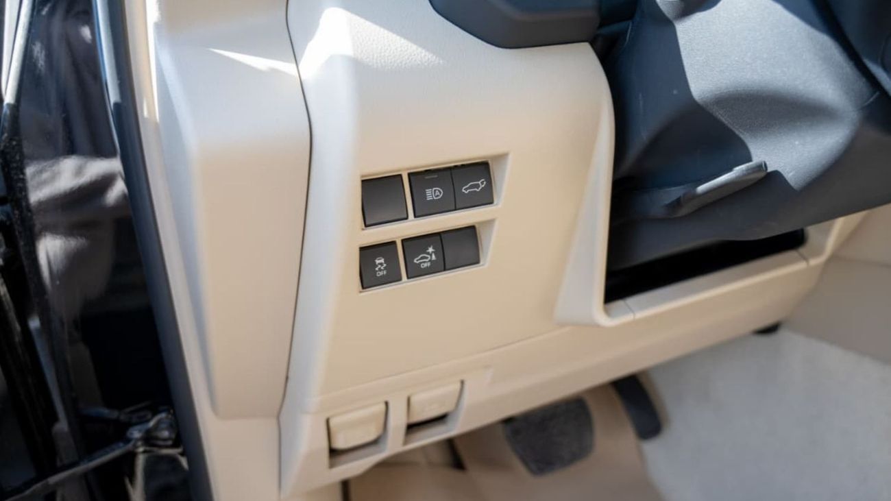 Toyota Land Cruiser VX-V 4.0L | Petrol | V6 | Automatic | 7 Seater | 4 Door