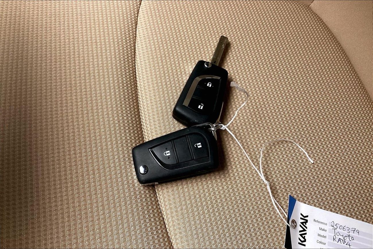 تويوتا راف ٤ EX | National Day Celebration | شامل الضمان | 0 ﺪﻔﻋﺓ ﺃﻮﻟﻯ