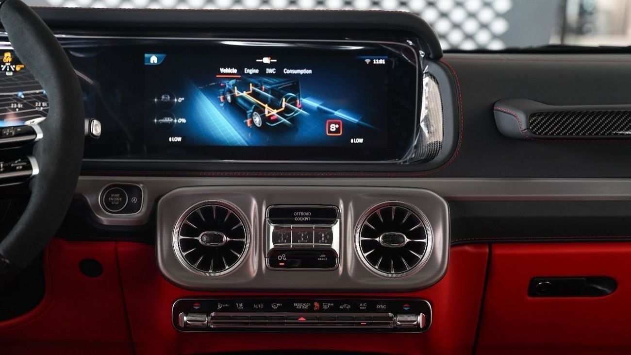 Mercedes-Benz G 63 AMG 4MATIC SUV GCC 2025 Fully Original Carbon Perfomance Package 5 Year Gargash Auto Warranty