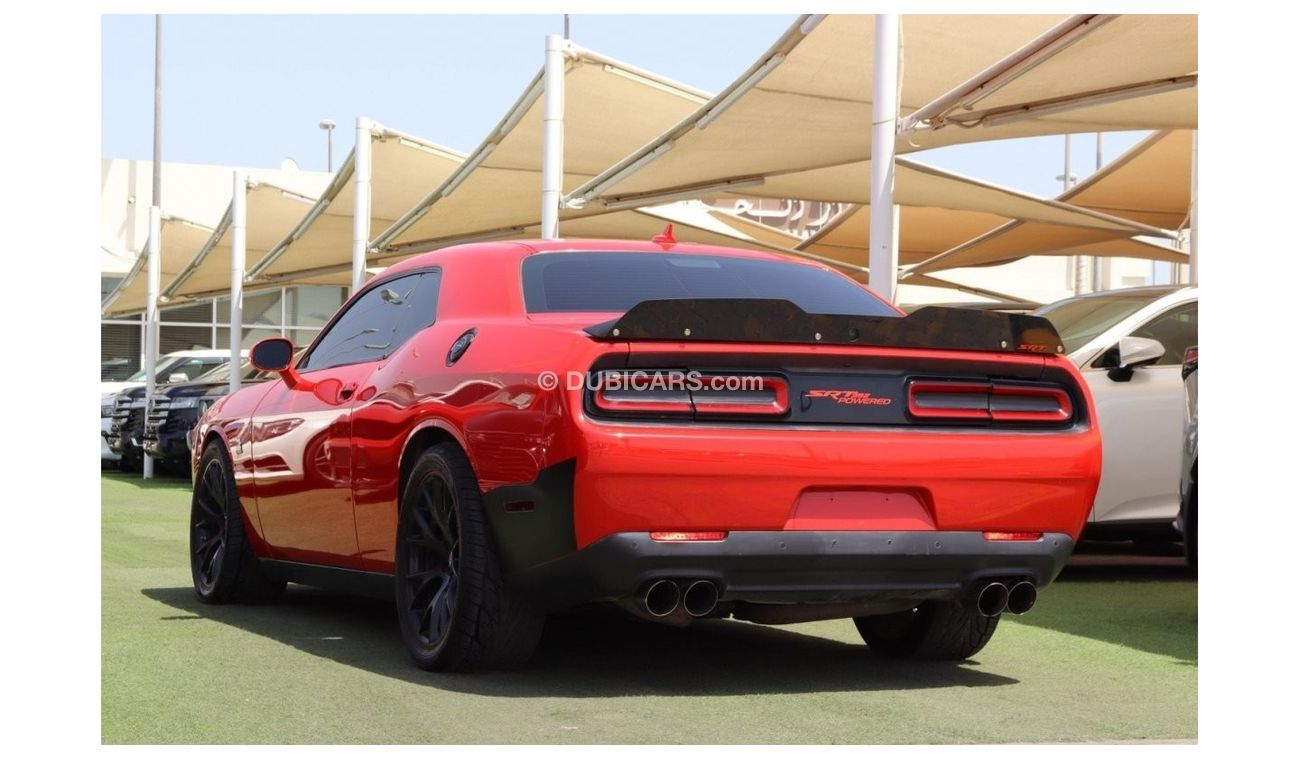 Dodge Challenger Dodge Challenger SRT 392