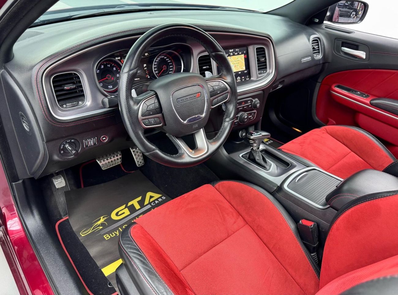 دودج تشارجر R/T Scatpack 6.4L (485 HP) 2019 Dodge Charger 392 Scatpack, Warranty, Full Dodge Service History, GC