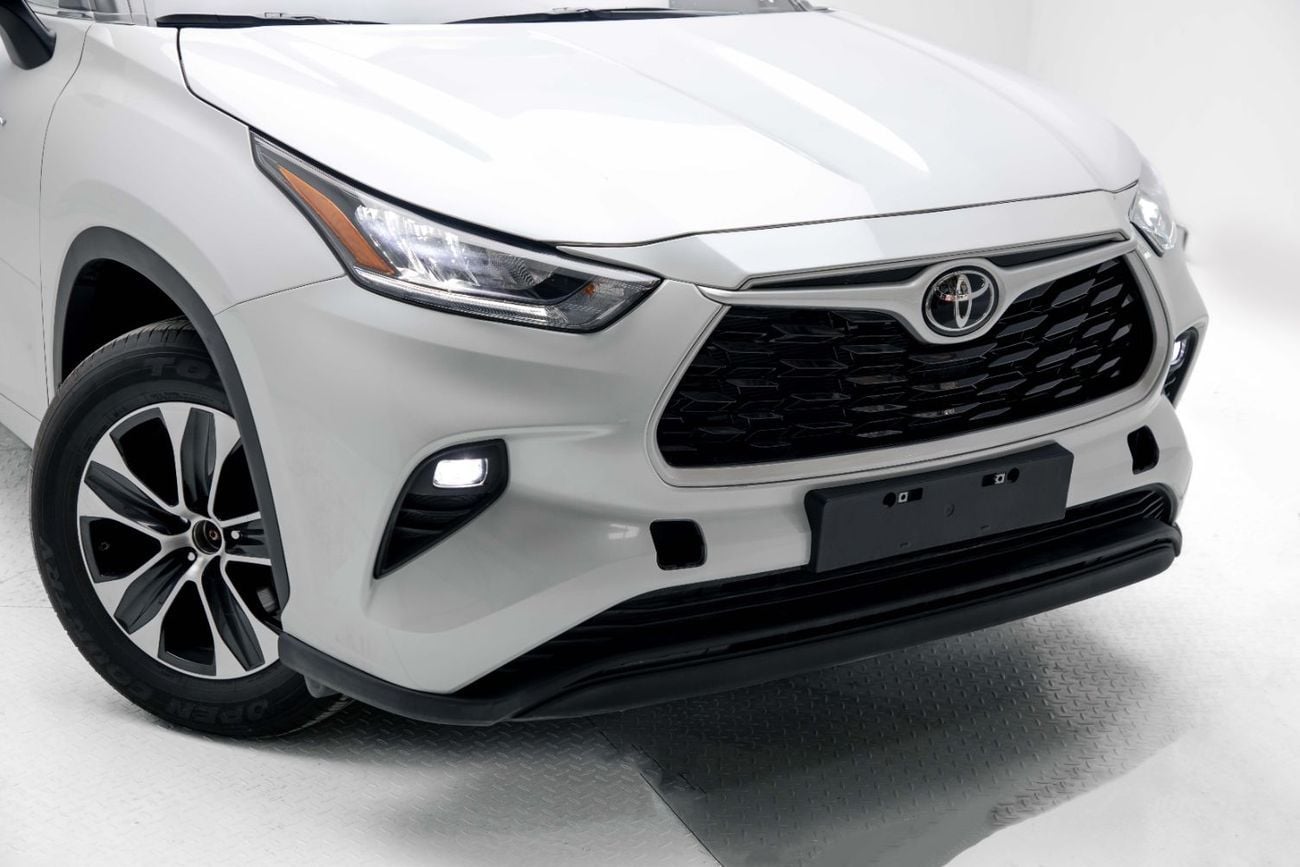تويوتا هايلاندر GLE HEV 2.5L - Platinum White Pearl Inside Grey | Export Only