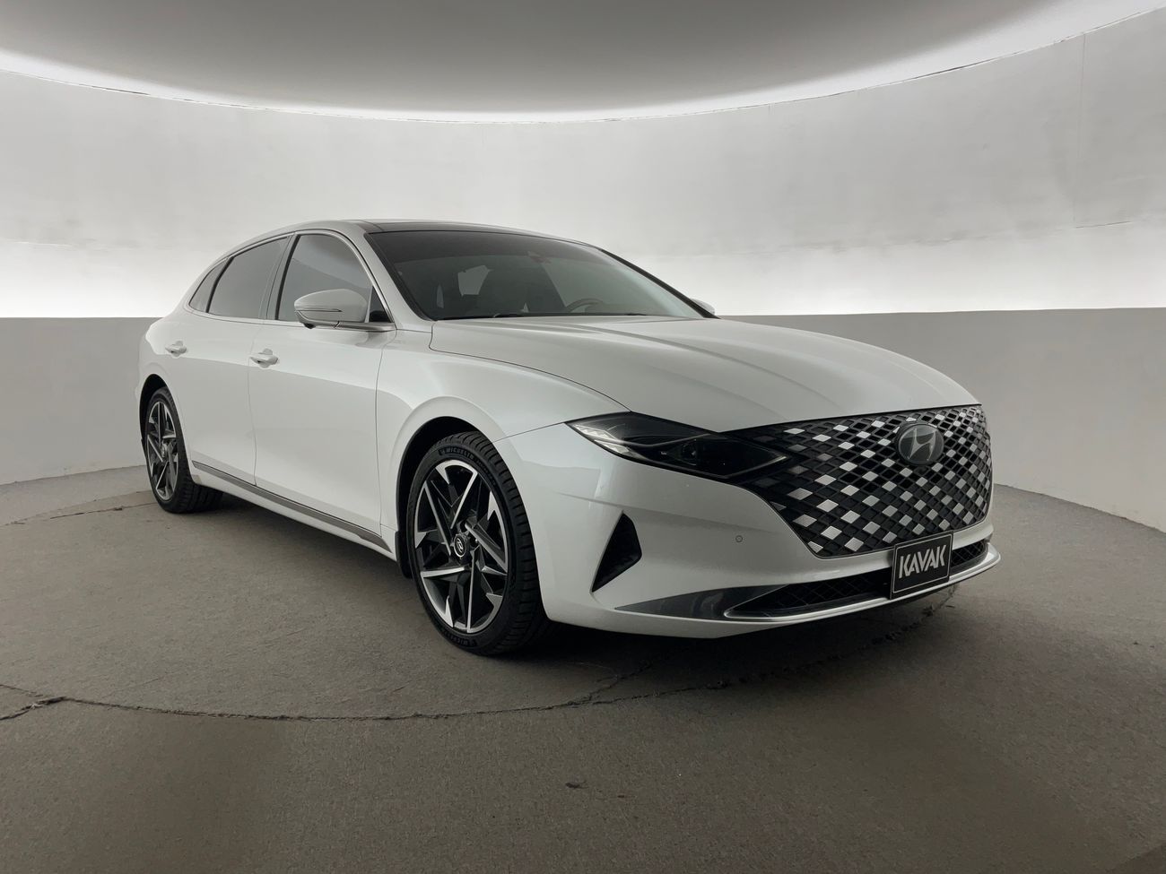 Hyundai Azera Premium | National Day Celebration | Guaranteed Warranty | 0 Down Payment