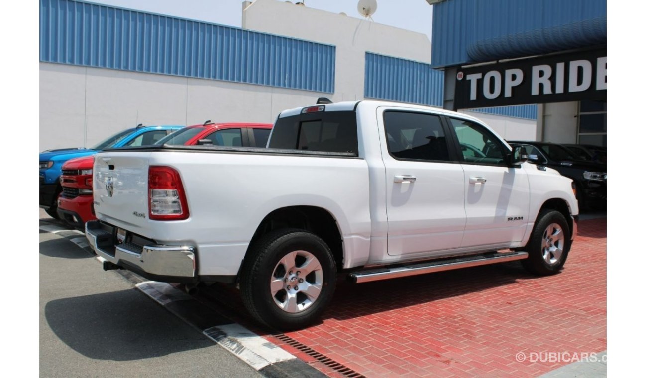 RAM 1500 Bighorn Crew Cab BIG HORN 3.6L 2020