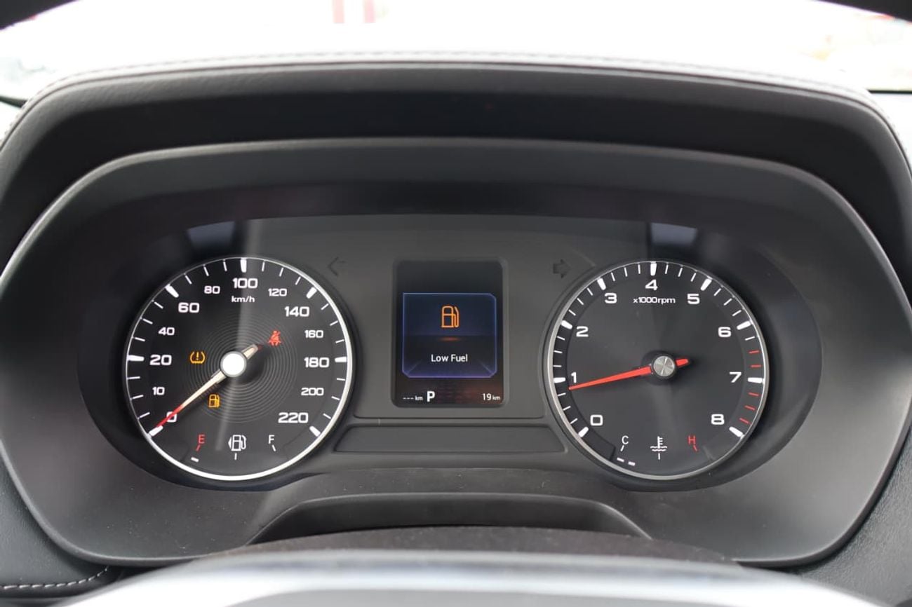 أم جي ZS 2025 MG ZS 1.5L AT STD Option New Shape