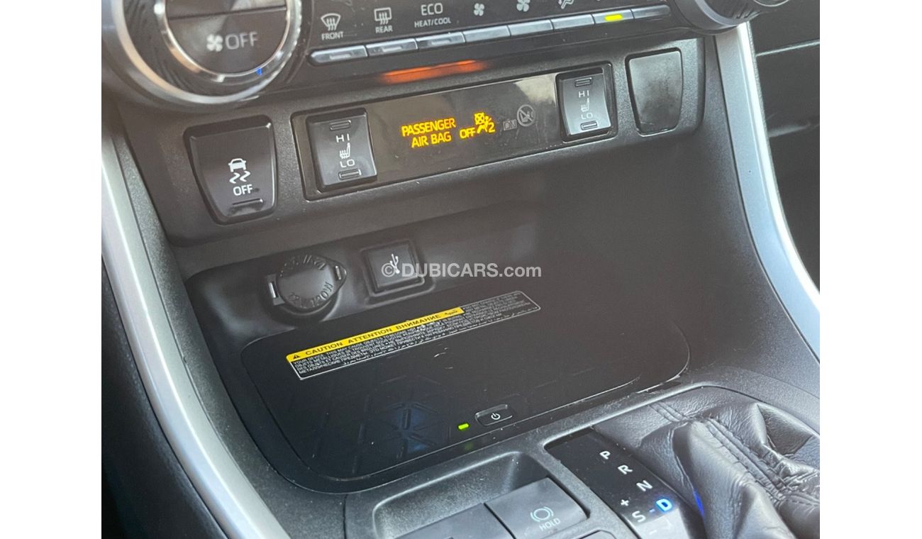 Toyota RAV4 2020 TOYOTA RAV4 XSE HYBRID 4x4 FULL OPTIONS