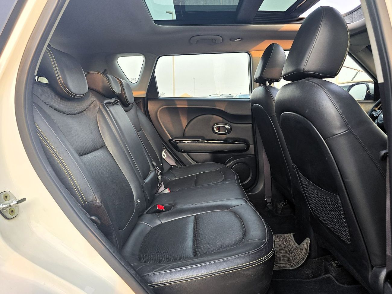 Kia Soul LX USED KIA SOUL 1.6L A/T FWD GCC White Color 2017