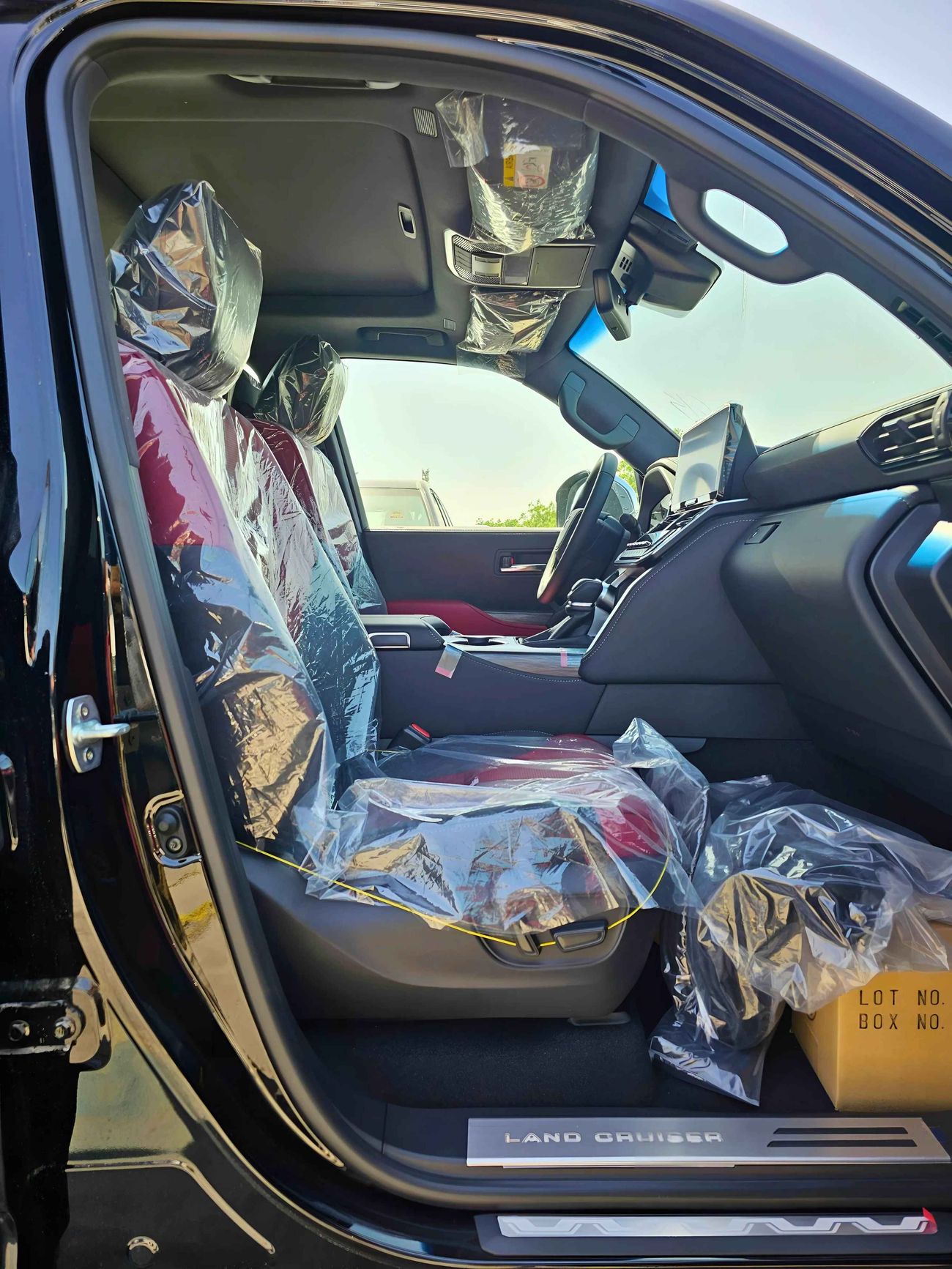 Toyota Land Cruiser VXR / TWIN TURBO / 3.5L V6 PETROL / 360* CAMERA /  FULL OPTION WITH AURO KIT (CODE # VXR31HK)