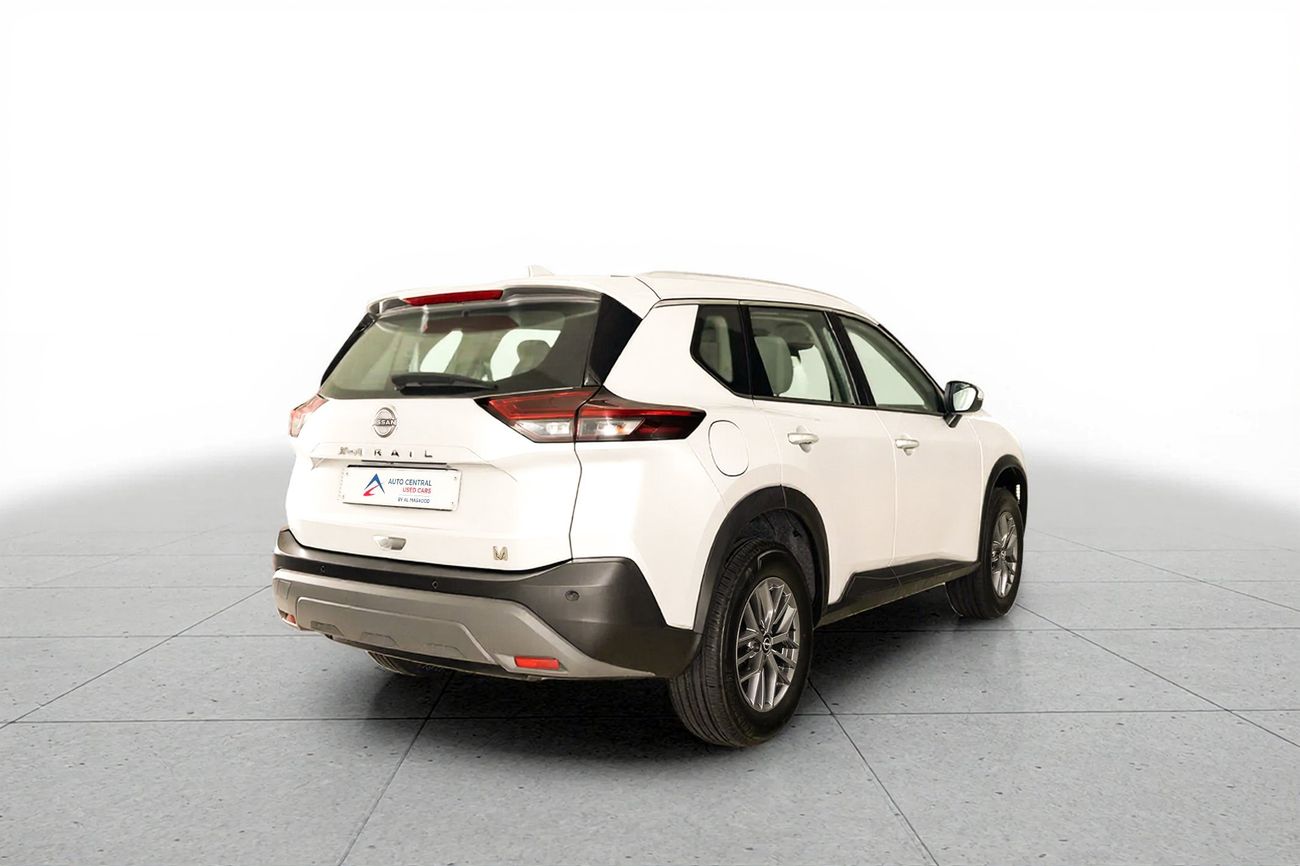 نيسان إكس تريل S 2.5