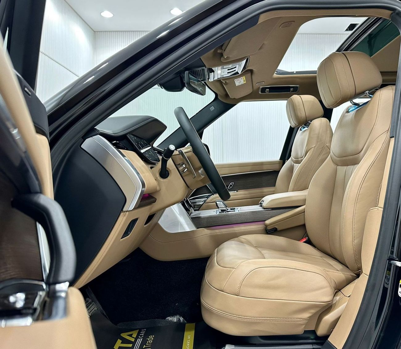 Land Rover Range Rover 2023 Range Rover Vogue HSE P530, Al Tayer Warranty + Service Contract, GCC