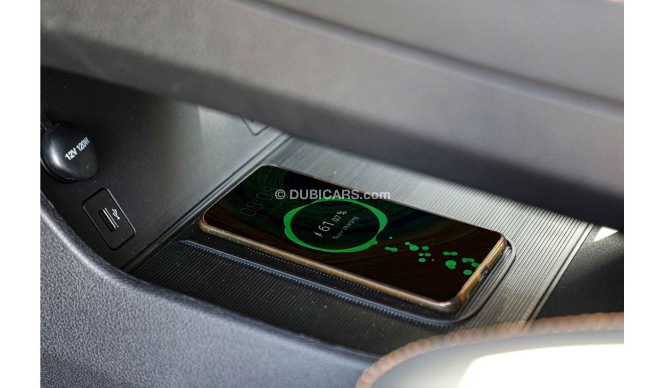 Skywell ET5 With service contract of 2 years/ 60,000KM - All Electric SKYWELL ET5