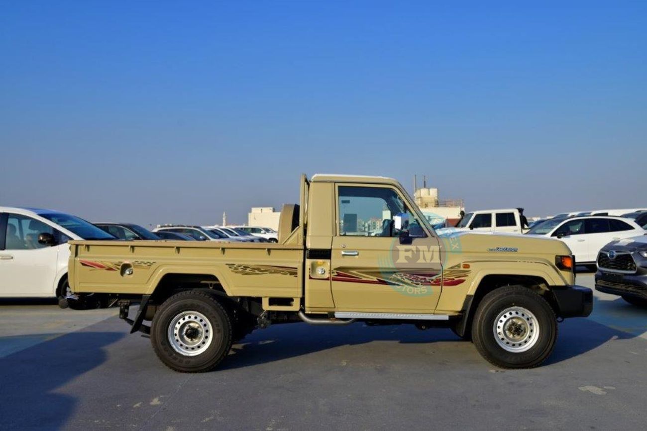 Toyota Land Cruiser Pick Up 79 single cab DLX 2.8L Turbo Diesel 4WD Automatic