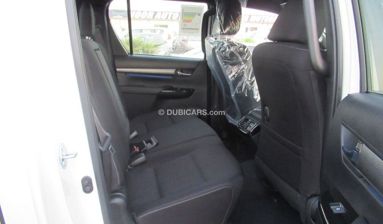 Toyota Hilux 4x4 D/C 2.8L DSL A/T - ADVENTURE - 23YM - WHT_BLK (FOR EXPORT)