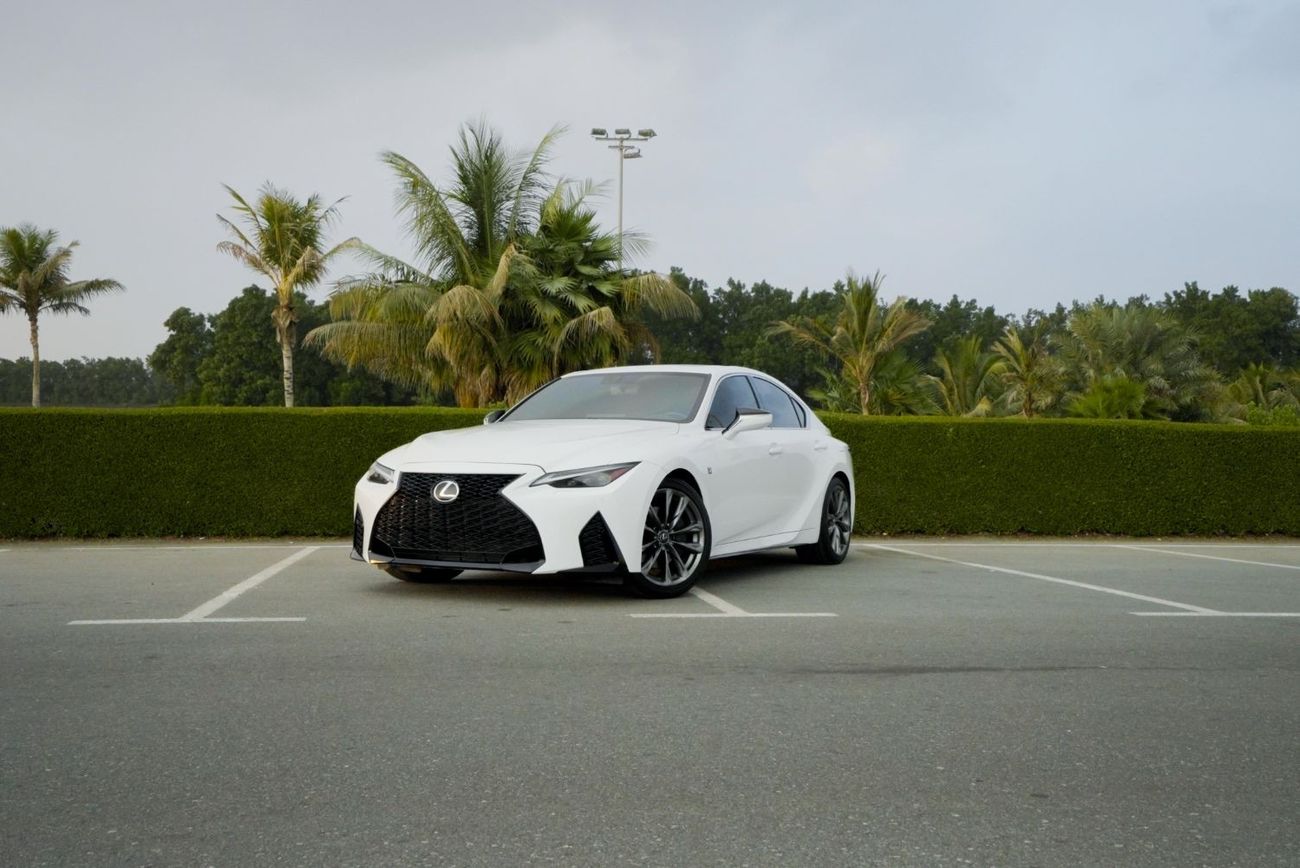 Lexus IS350 3years warranty and2 years service Contact number 0507273386