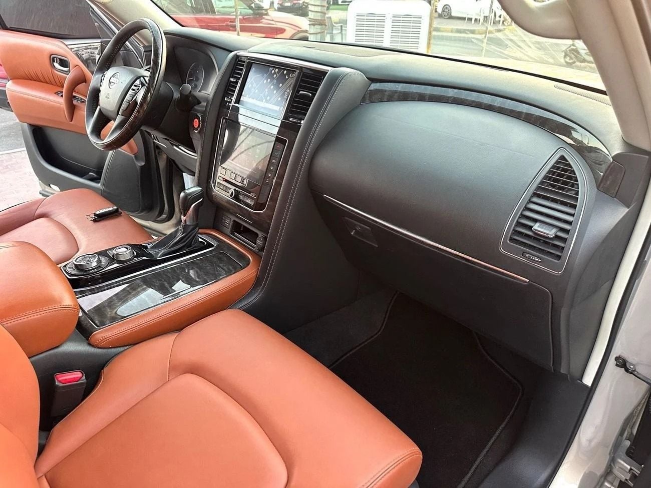 Nissan Patrol SE PLATINUM CITY