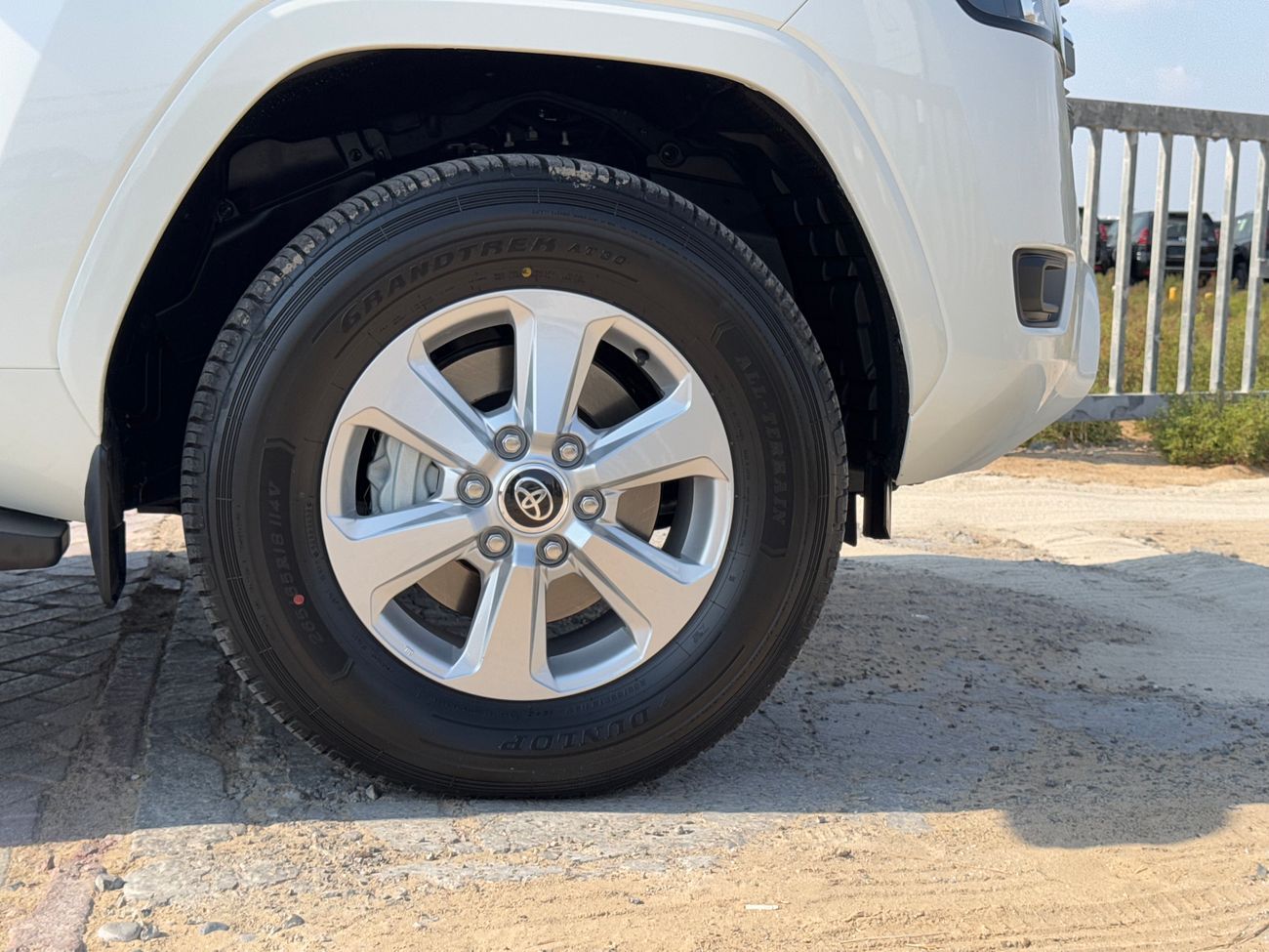 Toyota Land Cruiser Toyota Land Cruiser GXL 2024 Diesel 3.3L 7-Seats 4X4 SUV Brand New 0Km