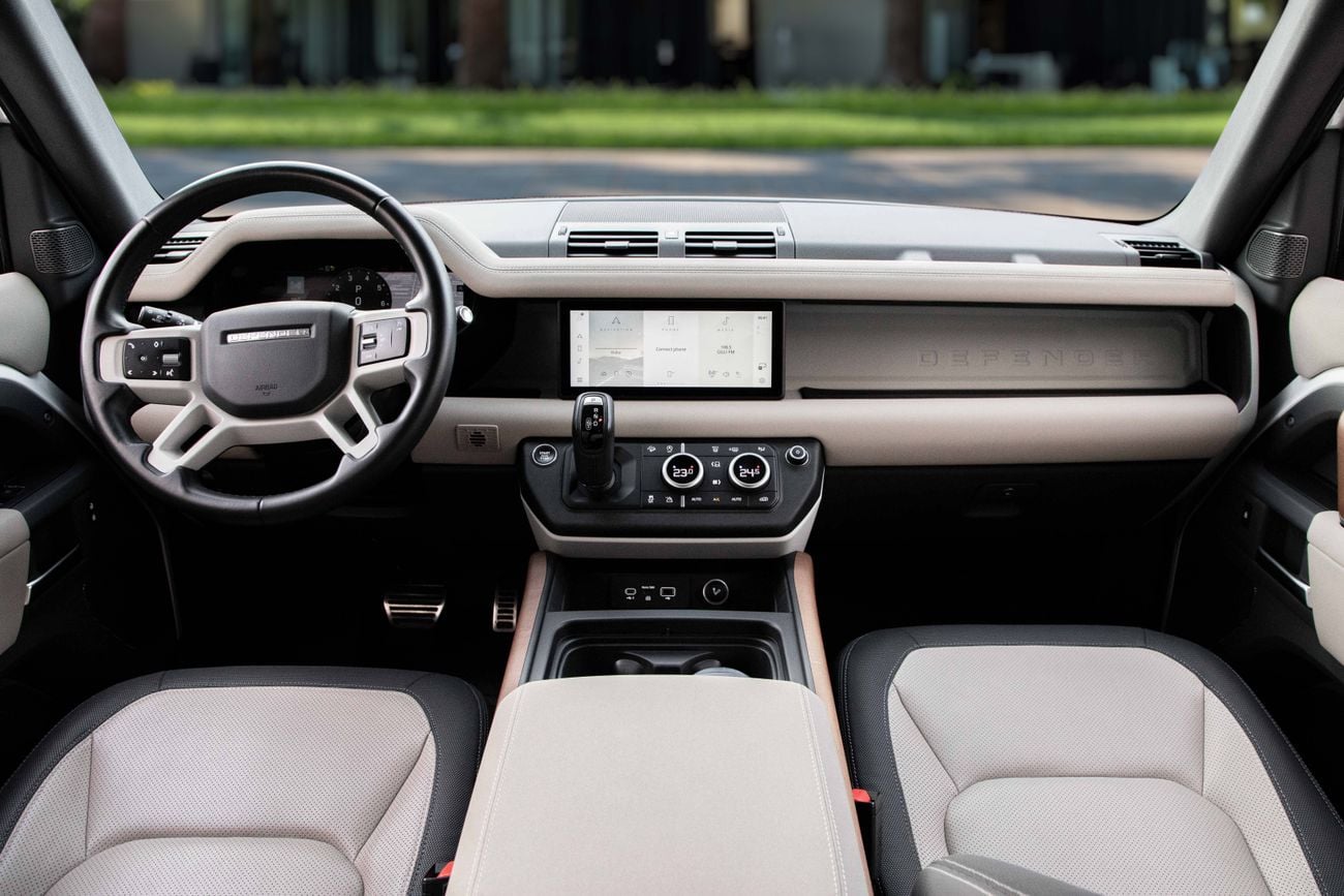 لاند روفر ديفندر Defender X-Dynamic | 5,938 P.M | 0% Downpayment | Defender X Dynamic| Agency Warranty!