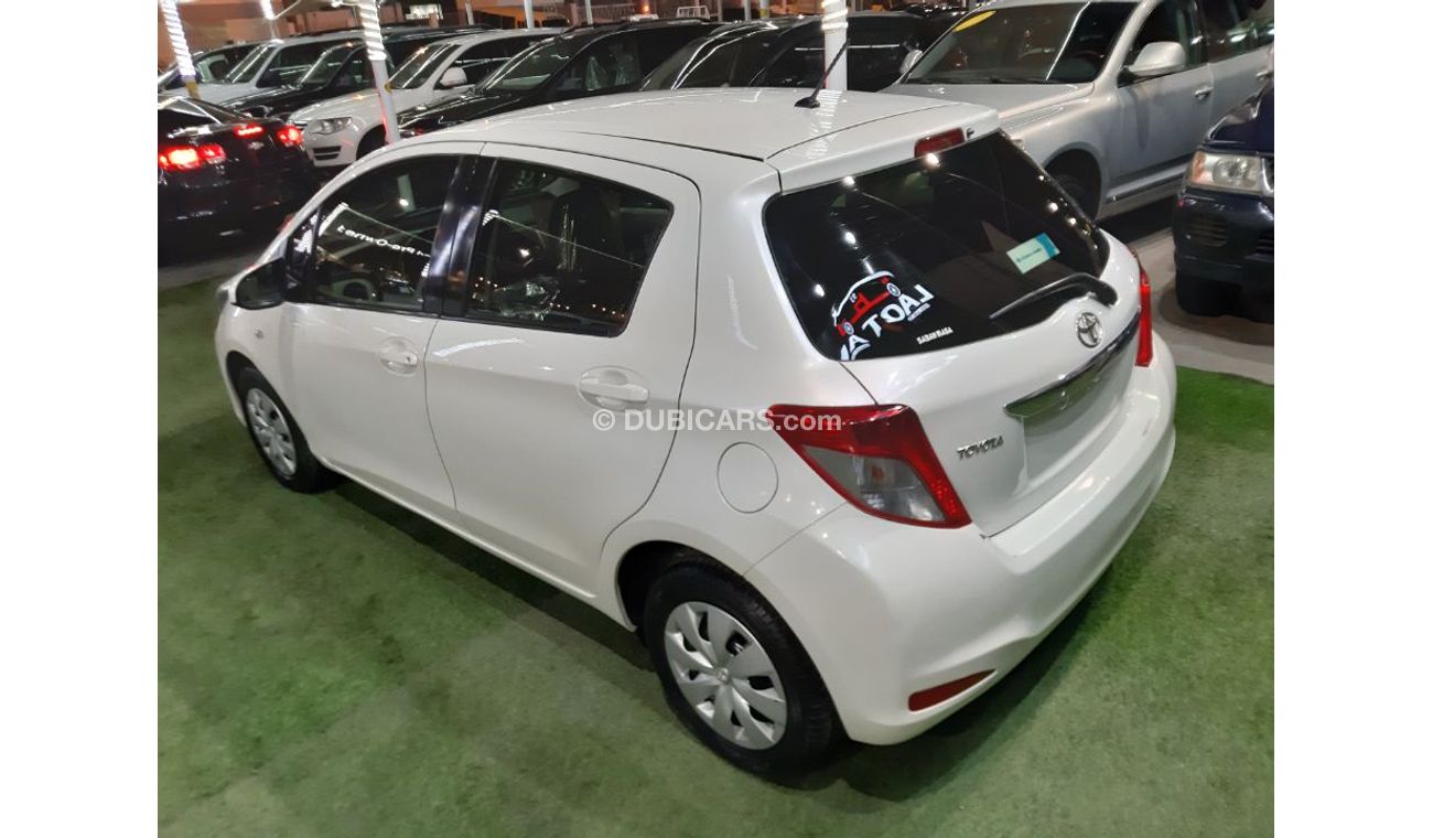 تويوتا يارس ٢٠١٤ خليجي ممتازه جدا لاتحتاج لاى مصاريف
