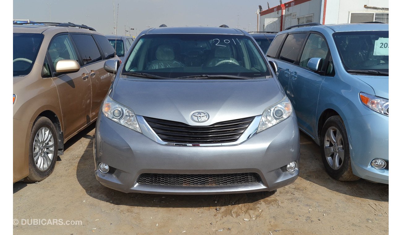 Toyota Sienna LE