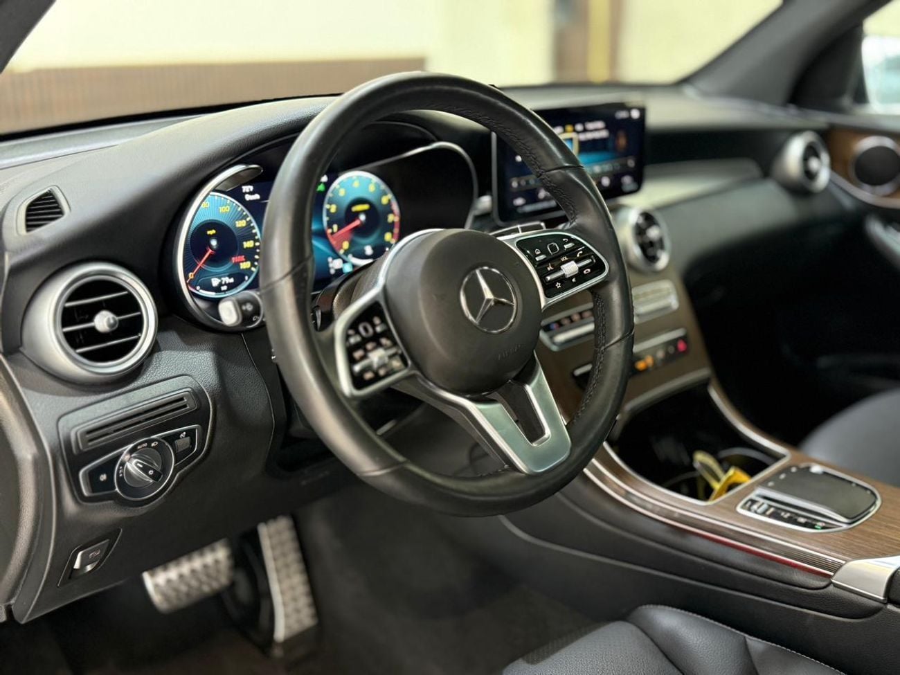 Mercedes Benz GLC 300 STD (NON GCC) 4MATIC 2.0L 1,675 AED Monthly II Mercedes GLCC300 2022  II 0% Down Payment  II Still U
