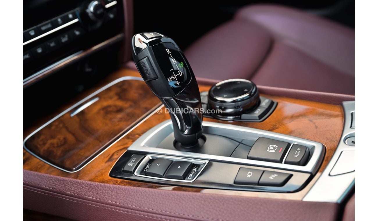 بي أم دبليو 750Li i | 2,491 P.M (4 Years)⁣ | 0% Downpayment | Fantastic Condition!