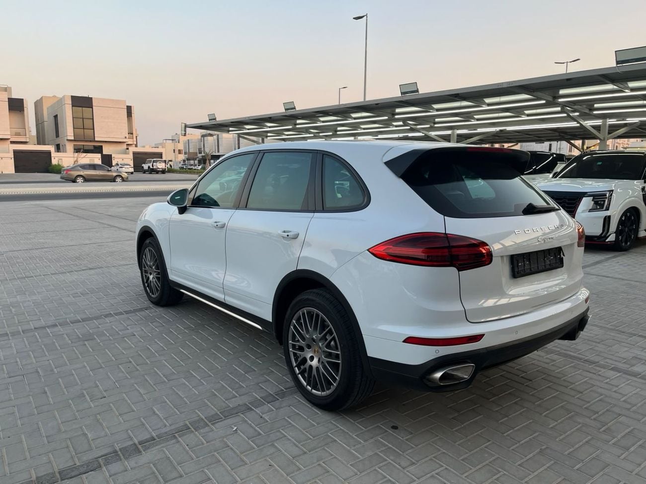 Porsche Cayenne STANDARD