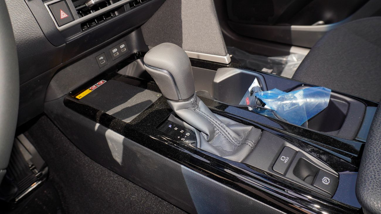 Toyota Camry LE 2.5L