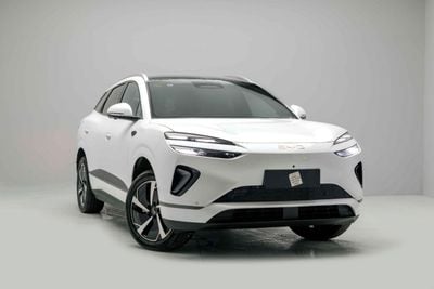 بي واي دي سيليون 06 Navigation Plus - White Inside Black | Export Only