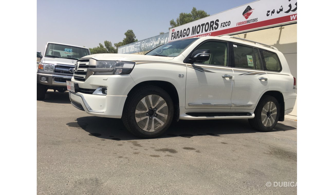 Toyota Land Cruiser VXS WHITE EDITION