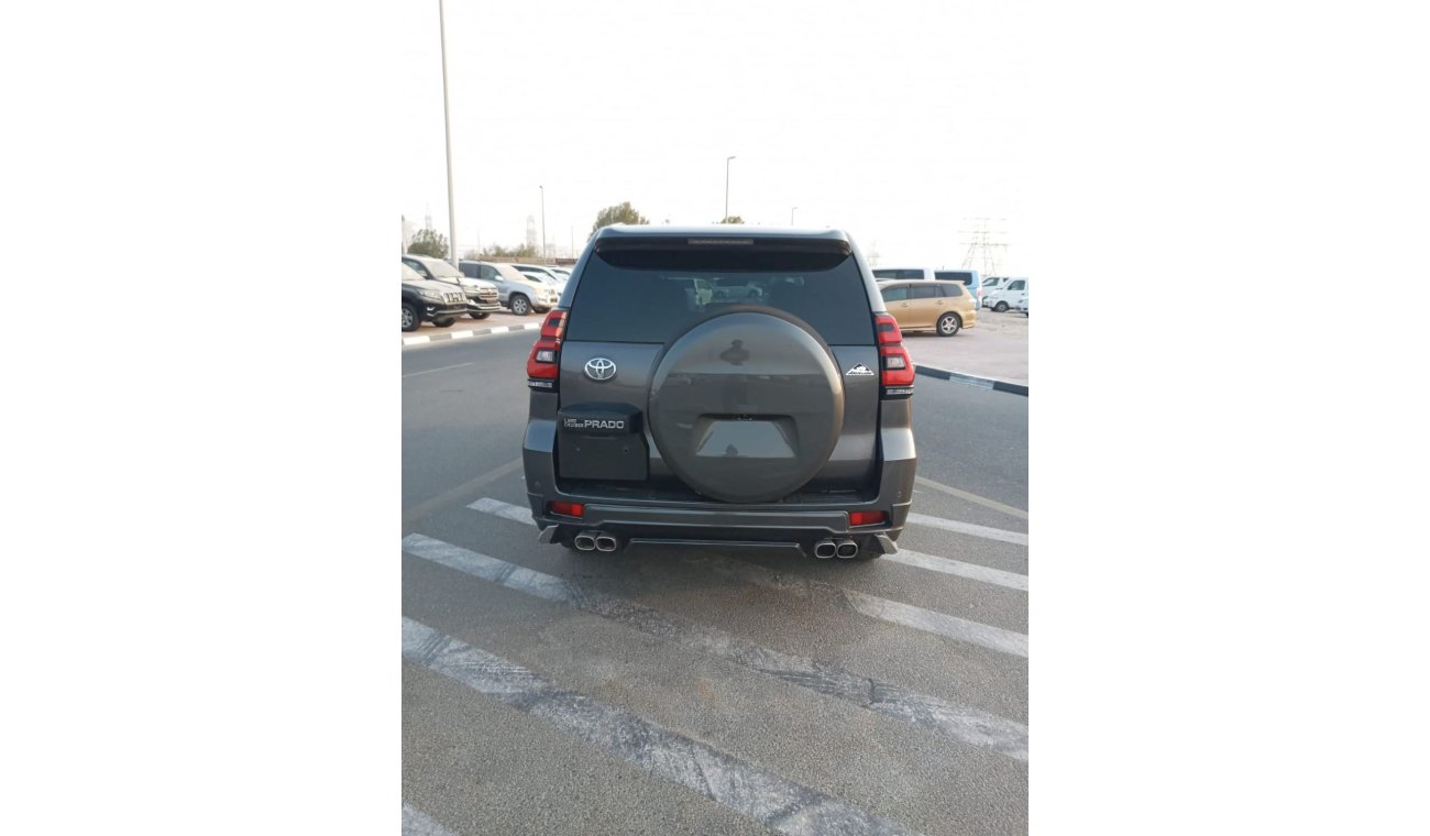 تويوتا برادو TOYOTA PRADO MODEL 2012 COLOUR GREY GOOD CONDITION ONLY FOR EXPORT