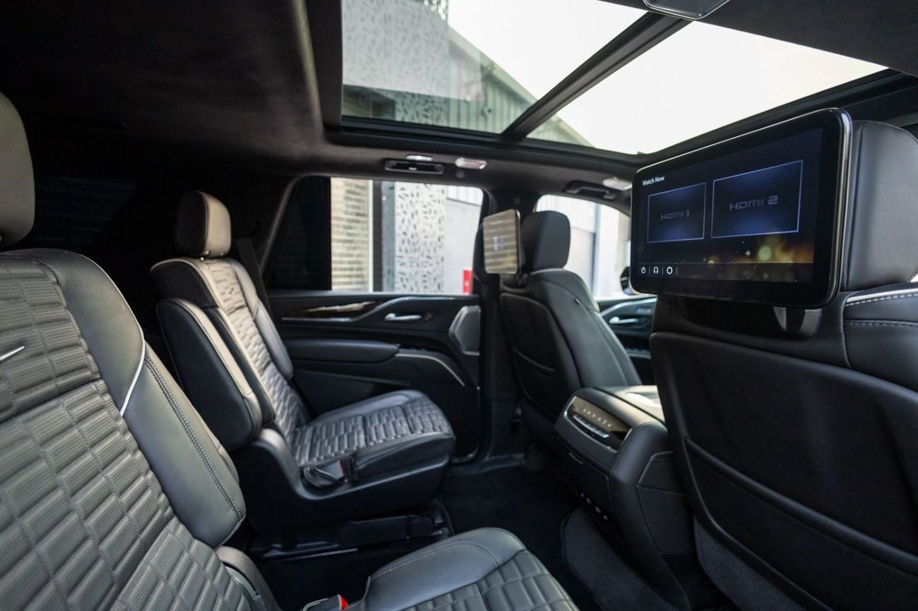 Cadillac Escalade Sport Platinum 6.2L 4WD Cadillac Escalade 2024 Japanese Specs | Warranty | Service Contract