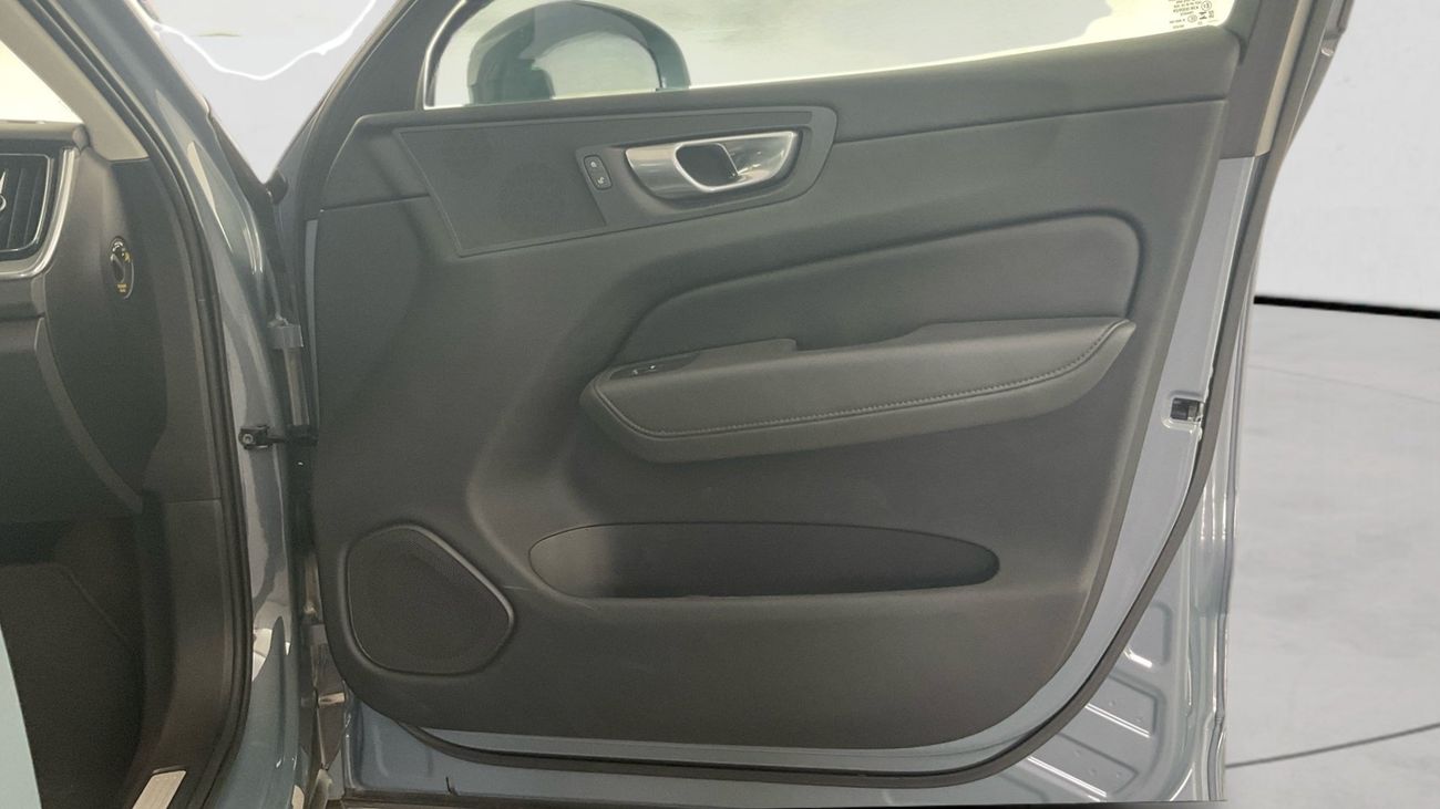 Volvo XC60 B5 Core | upto AED 20,000 Ramadan Discount | Guaranteed Warranty | 0 Down Payment